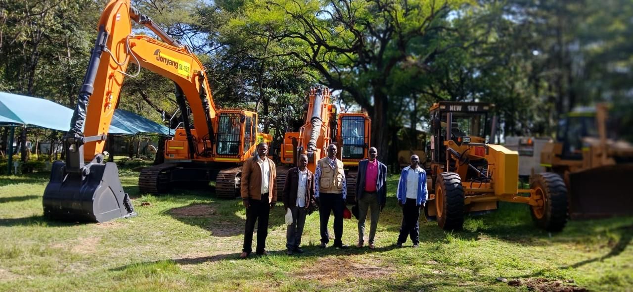 Mining equipment at Kimwarer